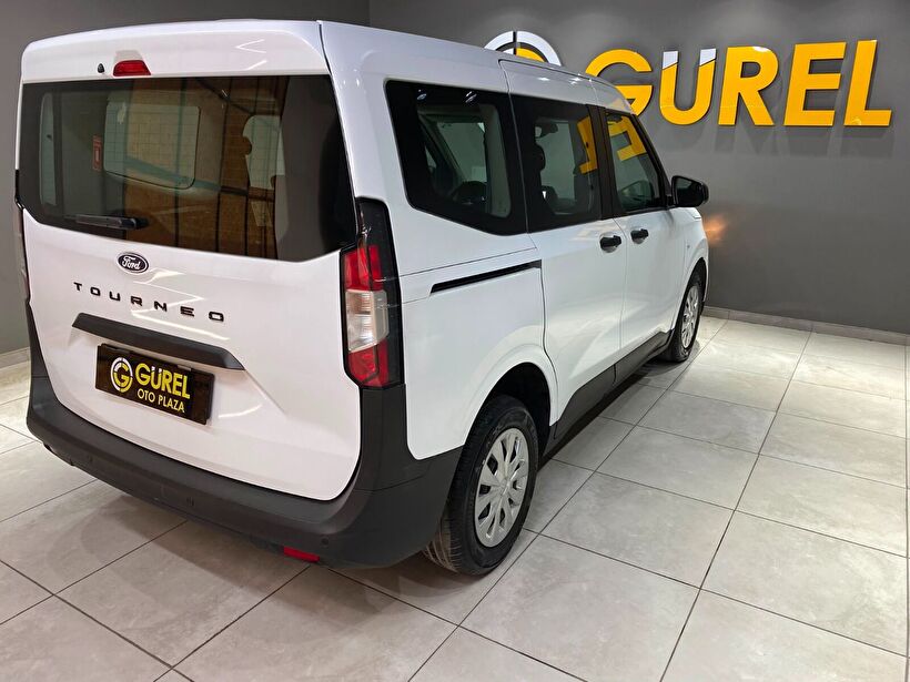 2025 Dizel Manuel Ford Tourneo Courier Beyaz Gürel Tasarım Aksesuar Otomotiv San. Tic. Ltd. Şti.