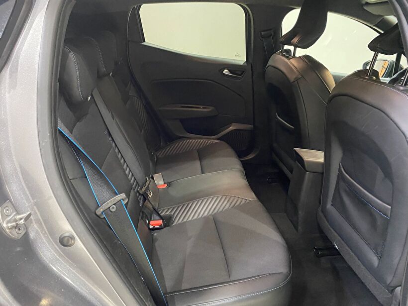 2023 Benzin Otomatik Renault Clio Gri Gürel Tasarım Aksesuar Otomotiv San. Tic. Ltd. Şti.