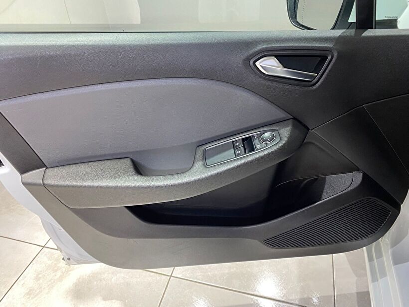 2021 Benzin Otomatik Renault Clio Beyaz Gürel Tasarım Aksesuar Otomotiv San. Tic. Ltd. Şti.