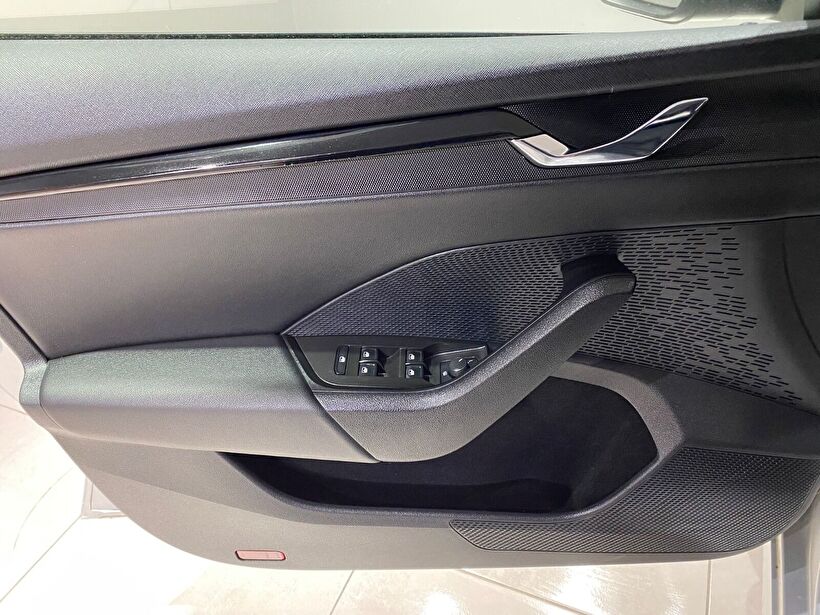 2022 Hybrid Otomatik Skoda Octavia Gümüş Gri Gürel Tasarım Aksesuar Otomotiv San. Tic. Ltd. Şti.