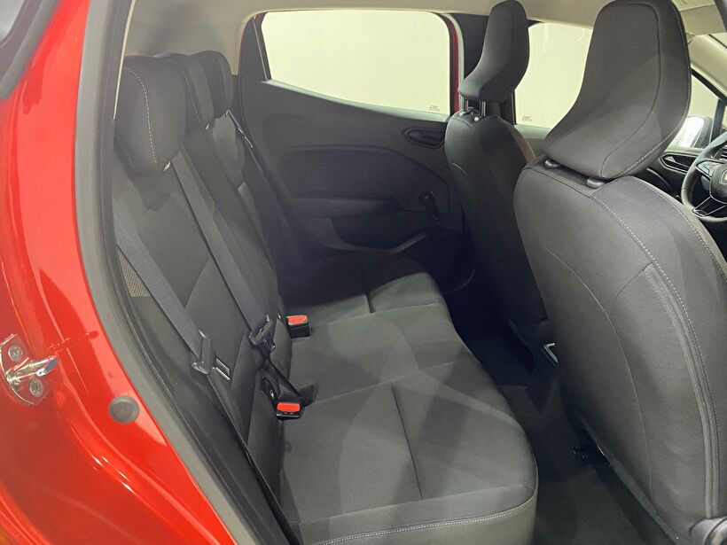 2022 Benzin Otomatik Renault Clio Kırmızı Gürel Tasarım Aksesuar Otomotiv San. Tic. Ltd. Şti.