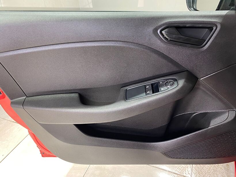 2022 Benzin Otomatik Renault Clio Kırmızı Gürel Tasarım Aksesuar Otomotiv San. Tic. Ltd. Şti.