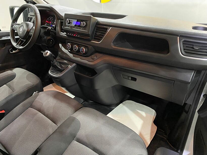 2023 Dizel Manuel Renault Trafic Panelvan Beyaz Gürel Tasarım Aksesuar Otomotiv San. Tic. Ltd. Şti.