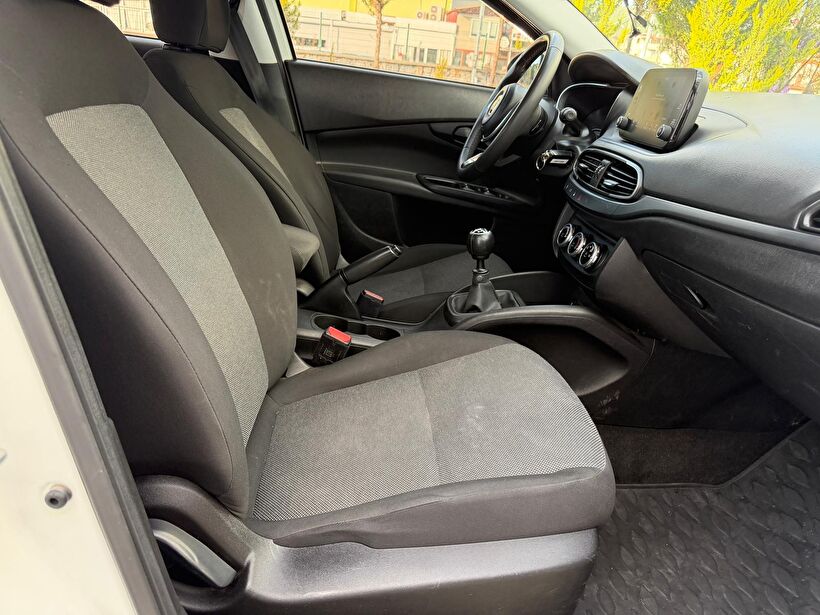 2022 Benzin + LPG Manuel Fiat Egea Beyaz Turmak Turizm Ticaret Ve San. Ltd. Şti.