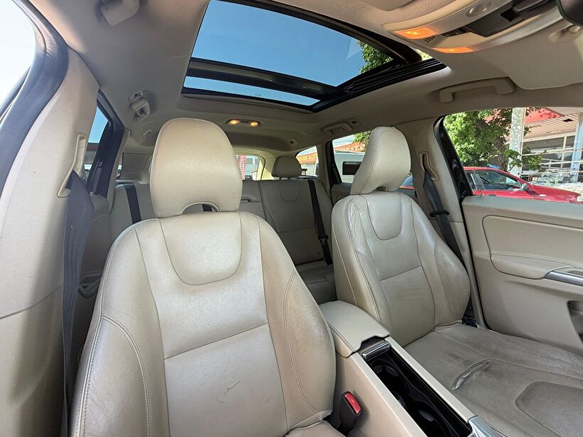 2015 Dizel Otomatik Volvo XC60 Siyah Turmak Turizm Ticaret Ve San. Ltd. Şti.