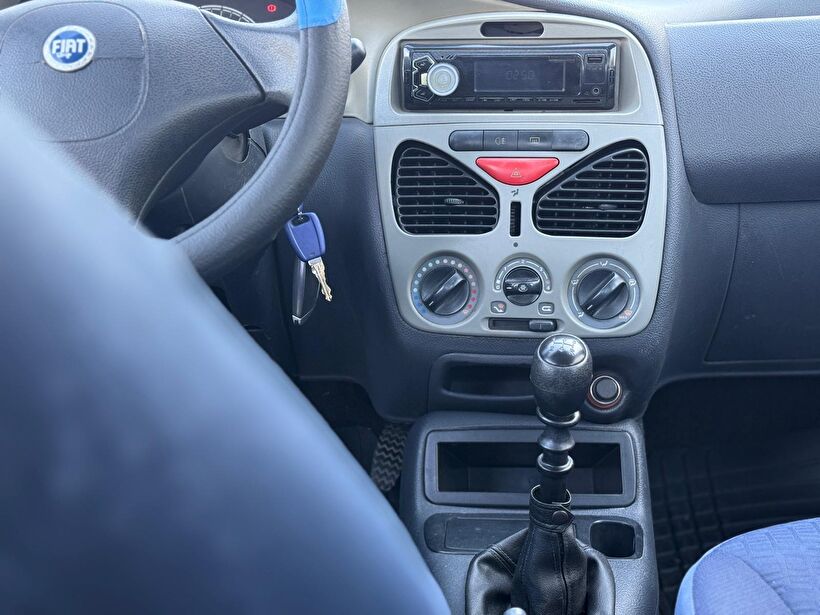 2005 Dizel Manuel Fiat Albea Beyaz Turmak Turizm Ticaret Ve San. Ltd. Şti.