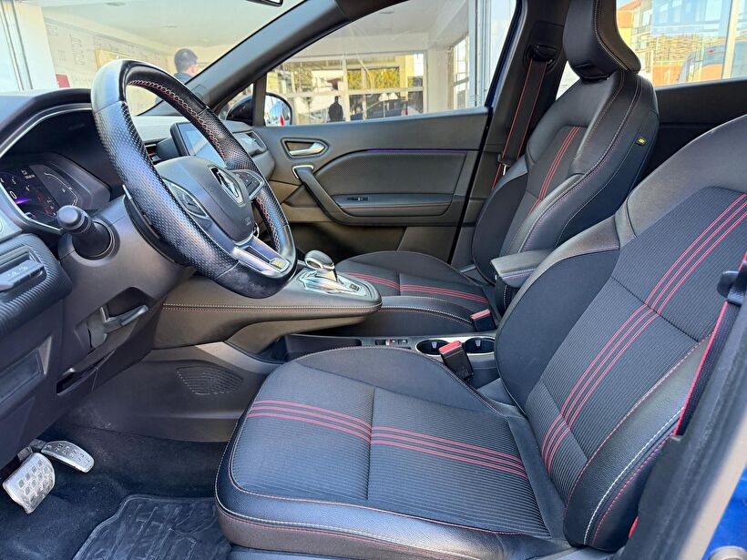 2021 MHEV Otomatik Renault Captur Lacivert Turmak Turizm Ticaret Ve San. Ltd. Şti.