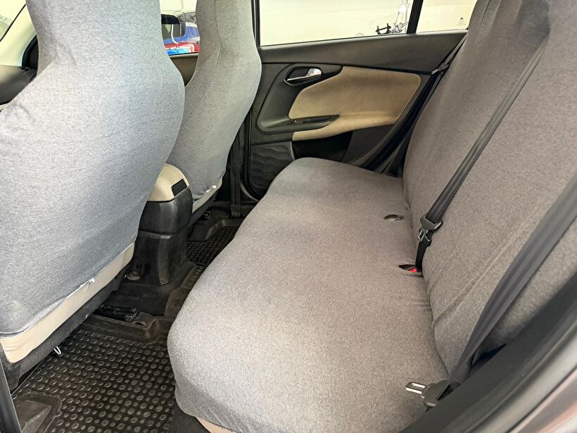 2021 MHEV Otomatik Renault Captur Lacivert Turmak Turizm Ticaret Ve San. Ltd. Şti.