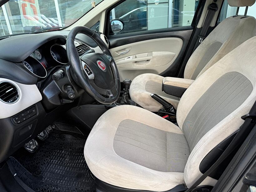 2012 Dizel Manuel Fiat Linea Siyah Turmak Turizm Ticaret Ve San. Ltd. Şti.