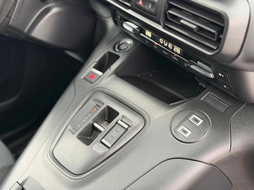 2025 Dizel Otomatik Fiat Doblo Gri Turmak Turizm Ticaret Ve San. Ltd. Şti.