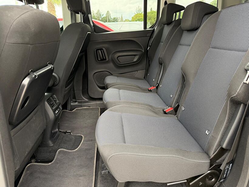 2025 Dizel Otomatik Fiat Doblo Gri Turmak Turizm Ticaret Ve San. Ltd. Şti.