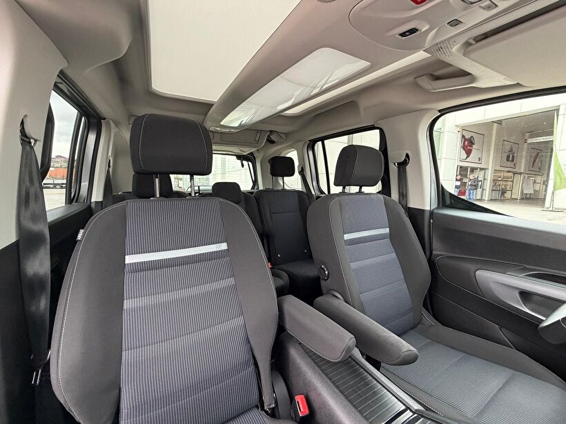 2025 Dizel Otomatik Fiat Doblo Gri Turmak Turizm Ticaret Ve San. Ltd. Şti.