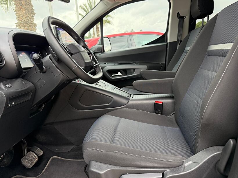 2025 Dizel Otomatik Fiat Doblo Gri Turmak Turizm Ticaret Ve San. Ltd. Şti.