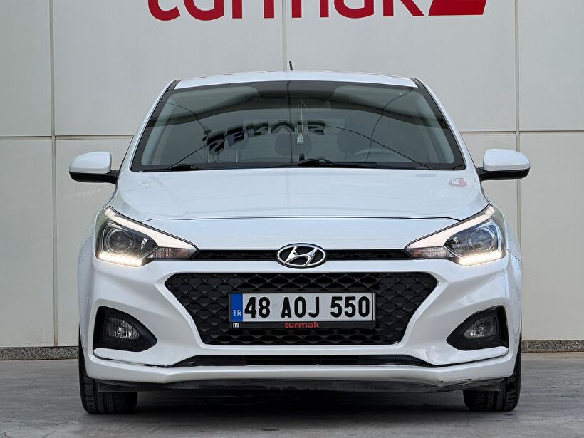 2018 Benzin + LPG Otomatik Hyundai i20 Beyaz Turmak Turizm Ticaret Ve San. Ltd. Şti.