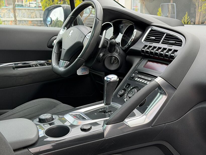 2013 Dizel Otomatik Peugeot 3008 Beyaz Turmak Turizm Ticaret Ve San. Ltd. Şti.