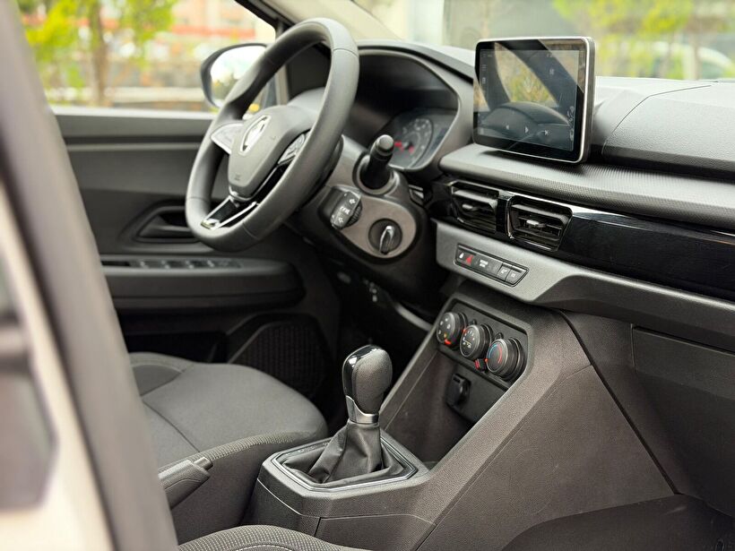 2022 Benzin Otomatik Renault Taliant Beyaz Turmak Turizm Ticaret Ve San. Ltd. Şti.