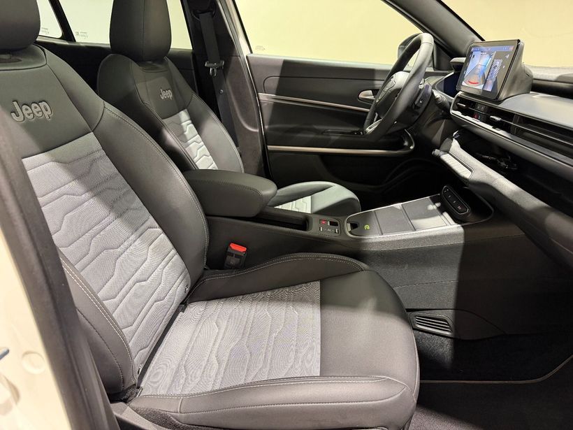 2025 Benzin Otomatik Jeep Avenger Hybrid Bordo Turmak Turizm Ticaret Ve San. Ltd. Şti.