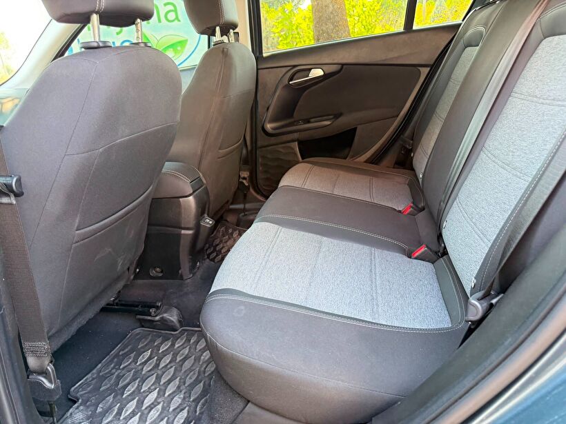2023 Dizel Otomatik Fiat Egea Cross Mavi Turmak Turizm Ticaret Ve San. Ltd. Şti.