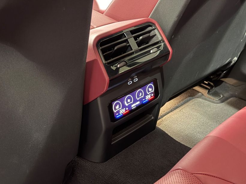 2023 Hybrid Otomatik BMW 5 Serisi Siyah Turmak Turizm Ticaret Ve San. Ltd. Şti.