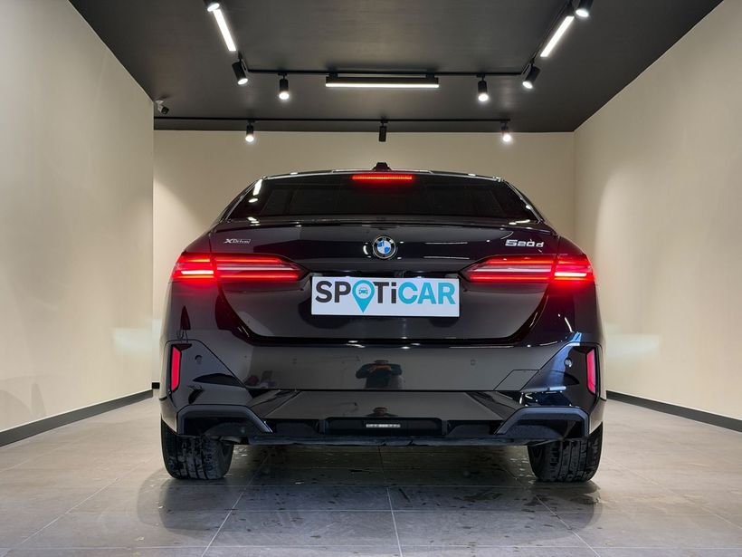 2023 Hybrid Otomatik BMW 5 Serisi Siyah Turmak Turizm Ticaret Ve San. Ltd. Şti.