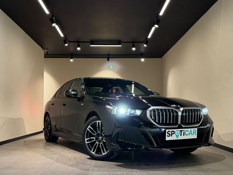 2023 Hybrid Otomatik BMW 5 Serisi Siyah Turmak Turizm Ticaret Ve San. Ltd. Şti.