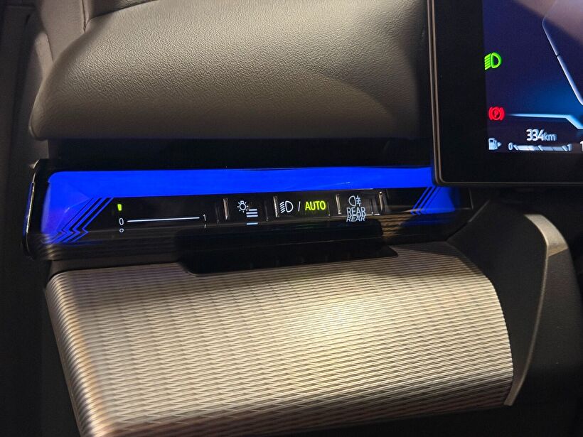 2023 Hybrid Otomatik BMW 5 Serisi Siyah Turmak Turizm Ticaret Ve San. Ltd. Şti.