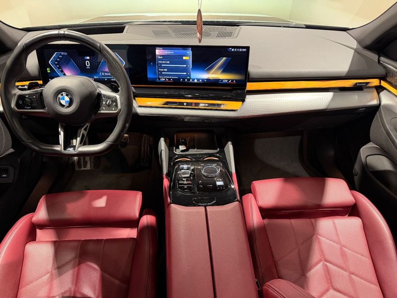2023 Hybrid Otomatik BMW 5 Serisi Siyah Turmak Turizm Ticaret Ve San. Ltd. Şti.