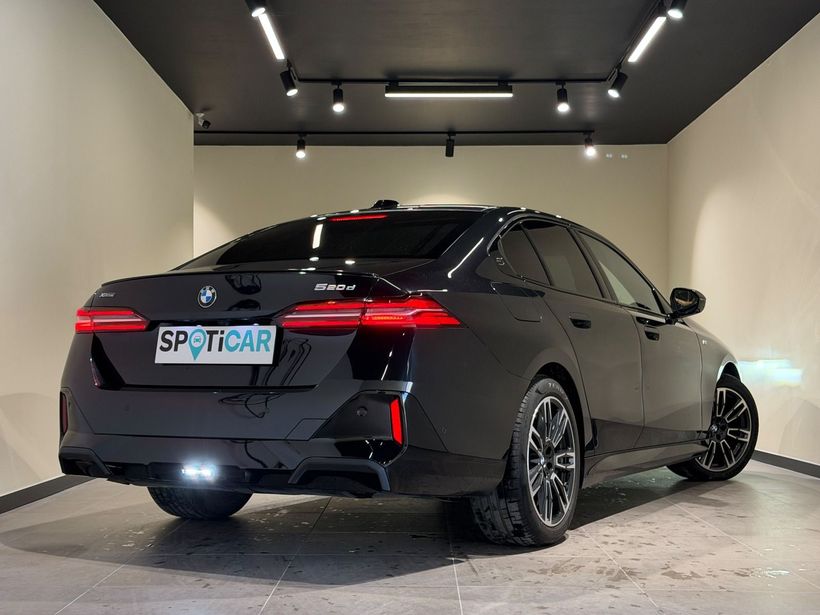 2023 Hybrid Otomatik BMW 5 Serisi Siyah Turmak Turizm Ticaret Ve San. Ltd. Şti.