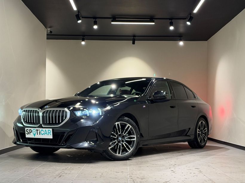 2023 Hybrid Otomatik BMW 5 Serisi Siyah Turmak Turizm Ticaret Ve San. Ltd. Şti.