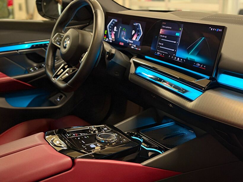 2023 Hybrid Otomatik BMW 5 Serisi Siyah Turmak Turizm Ticaret Ve San. Ltd. Şti.