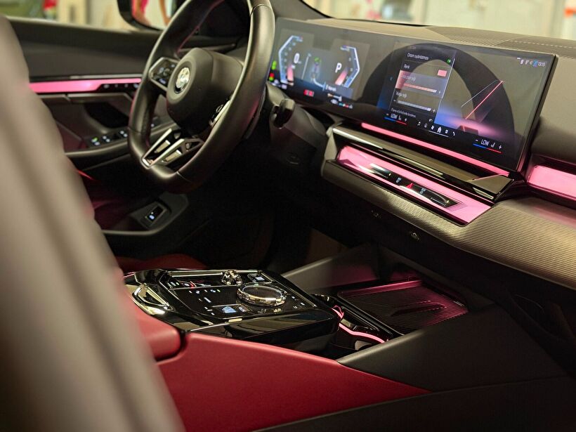 2023 Hybrid Otomatik BMW 5 Serisi Siyah Turmak Turizm Ticaret Ve San. Ltd. Şti.