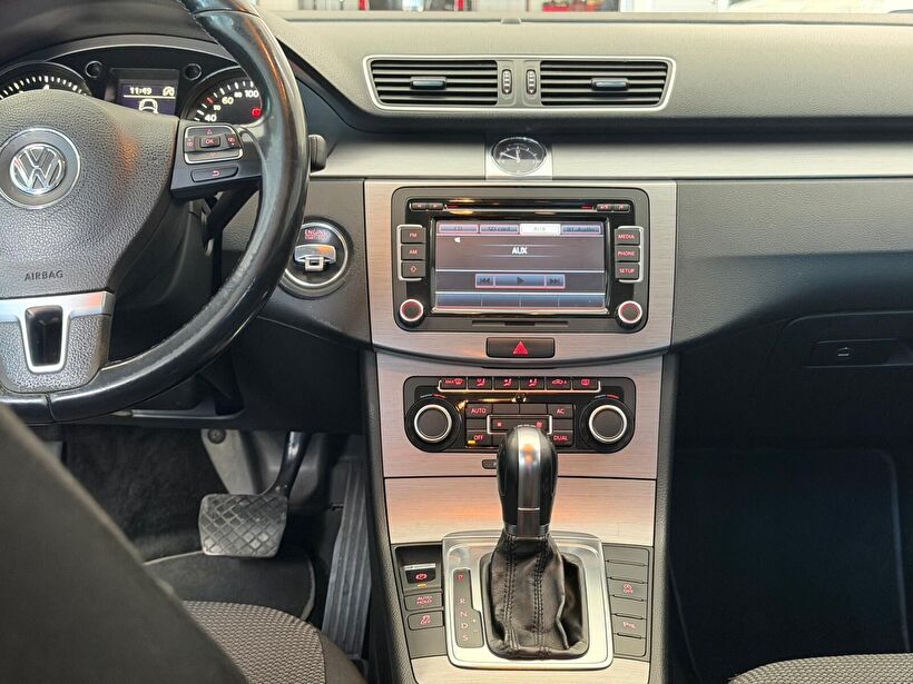 2011 Benzin Otomatik Volkswagen Passat Variant Gri Turmak Turizm Ticaret Ve San. Ltd. Şti.
