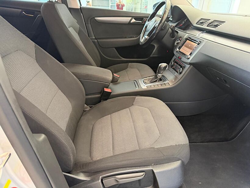 2011 Benzin Otomatik Volkswagen Passat Variant Gri Turmak Turizm Ticaret Ve San. Ltd. Şti.