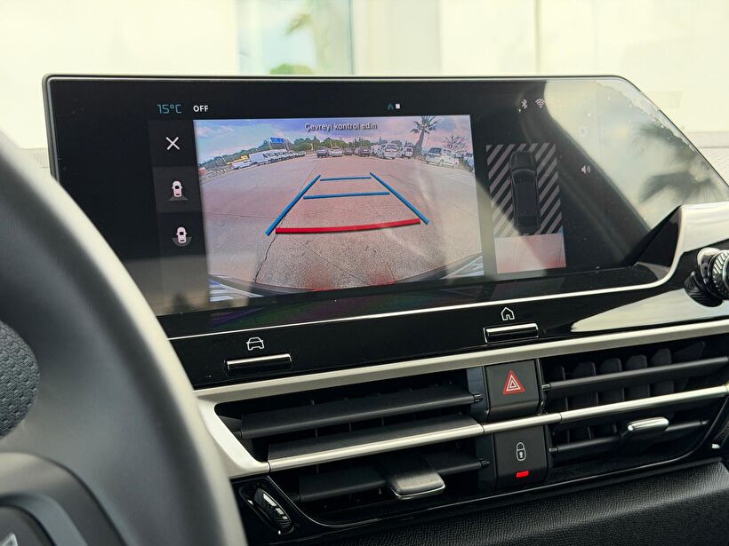 2025 Benzin Otomatik Citroen C4 X Kırmızı Turmak Turizm Ticaret Ve San. Ltd. Şti.