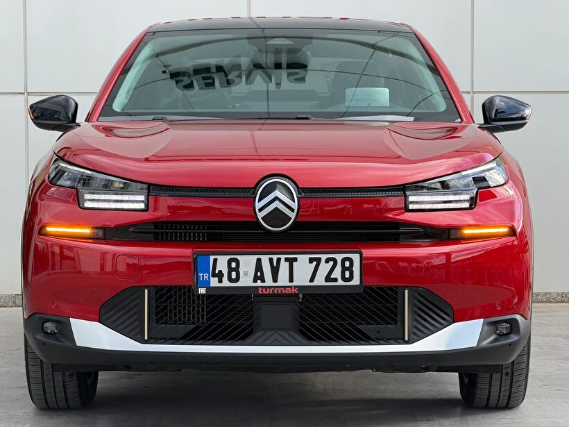 2025 Benzin Otomatik Citroen C4 X Kırmızı Turmak Turizm Ticaret Ve San. Ltd. Şti.