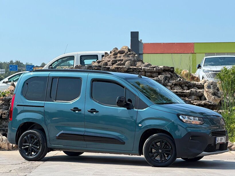 2025 Dizel Manuel Fiat Doblo Turkuaz Turmak Turizm Ticaret Ve San. Ltd. Şti.
