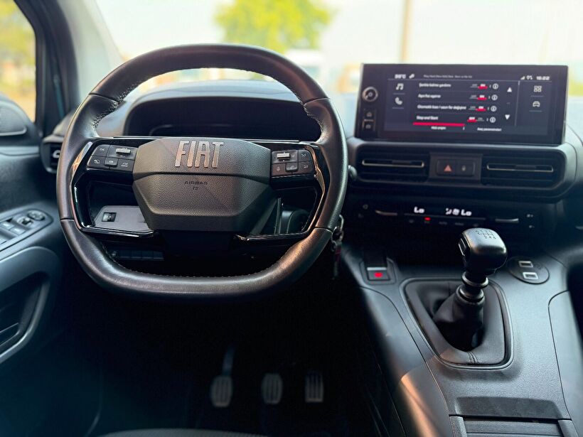 2025 Dizel Manuel Fiat Doblo Turkuaz Turmak Turizm Ticaret Ve San. Ltd. Şti.