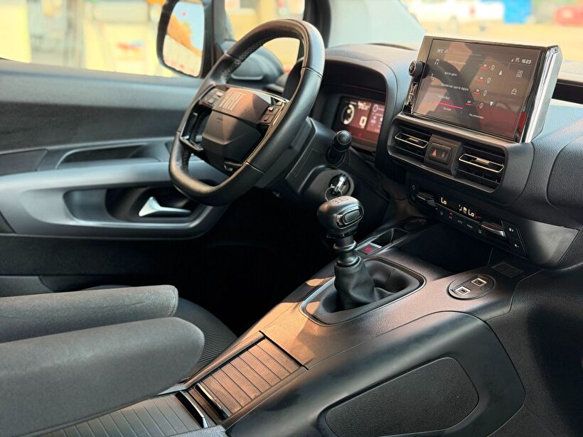 2025 Dizel Manuel Fiat Doblo Turkuaz Turmak Turizm Ticaret Ve San. Ltd. Şti.