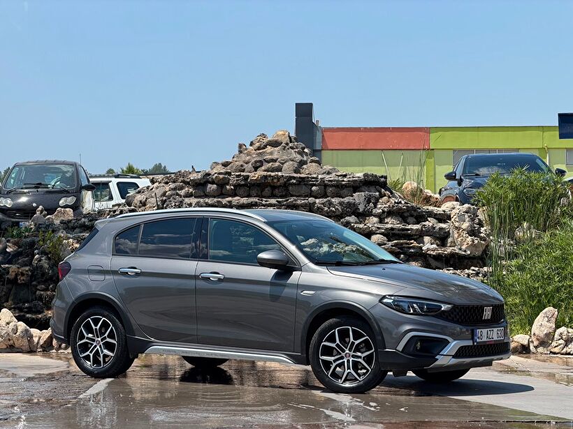 2026 Dizel Otomatik Fiat Egea Cross Gri Turmak Turizm Ticaret Ve San. Ltd. Şti.