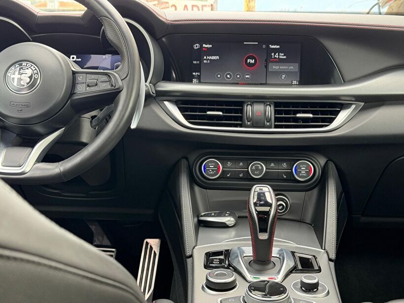 2023 Benzin Otomatik Alfa Romeo Stelvio Gri Turmak Turizm Ticaret Ve San. Ltd. Şti.