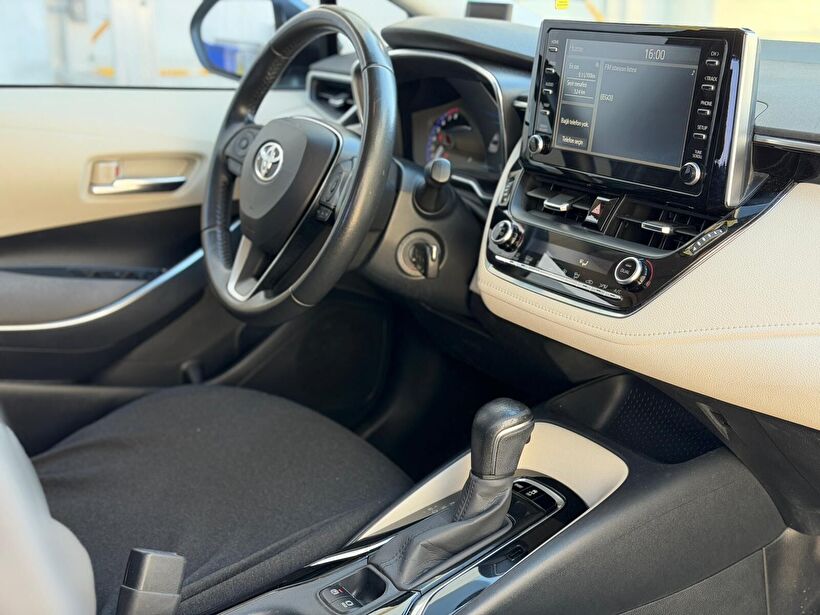 2020 Benzin Otomatik Toyota Corolla Mavi Turmak Turizm Ticaret Ve San. Ltd. Şti.