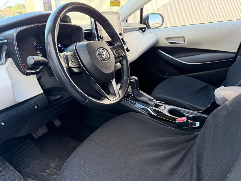 2020 Benzin Otomatik Toyota Corolla Mavi Turmak Turizm Ticaret Ve San. Ltd. Şti.