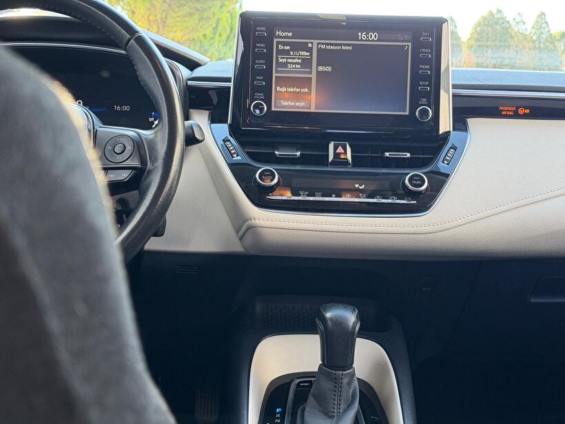 2020 Benzin Otomatik Toyota Corolla Mavi Turmak Turizm Ticaret Ve San. Ltd. Şti.