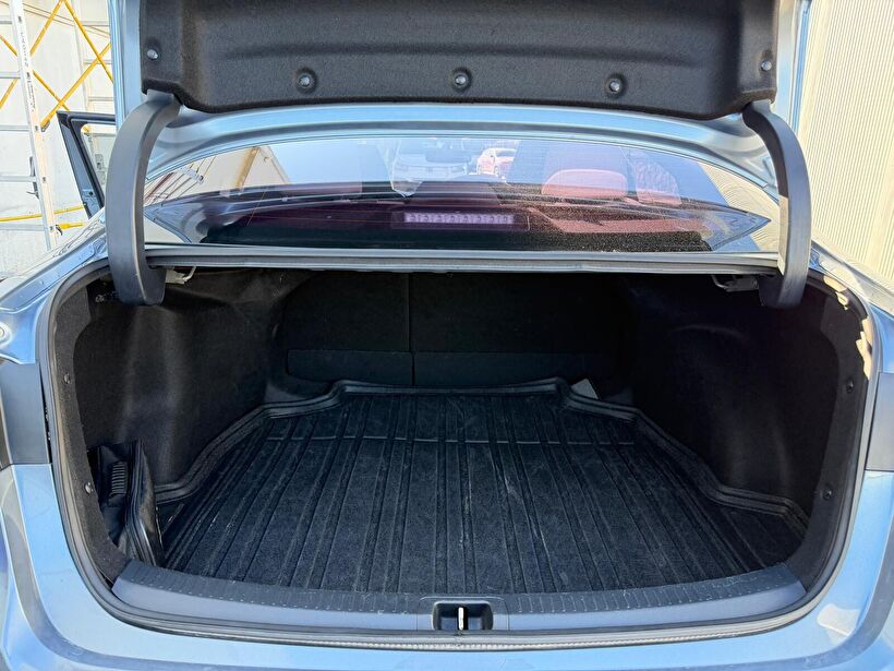 2020 Benzin Otomatik Toyota Corolla Mavi Turmak Turizm Ticaret Ve San. Ltd. Şti.