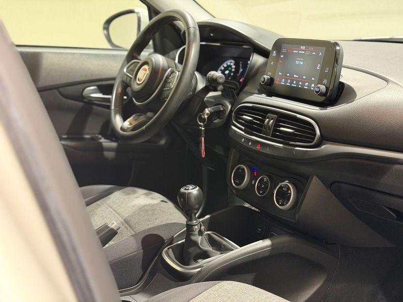 2022 Benzin Manuel Fiat Egea Cross Beyaz Turmak Turizm Ticaret Ve San. Ltd. Şti.