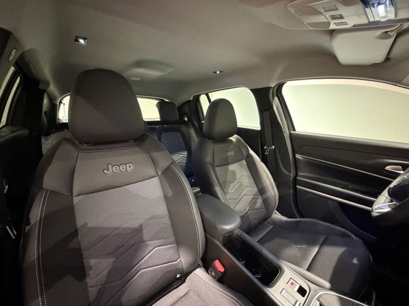 2024 Benzin Otomatik Jeep Avenger Hybrid Siyah Turmak Turizm Ticaret Ve San. Ltd. Şti.