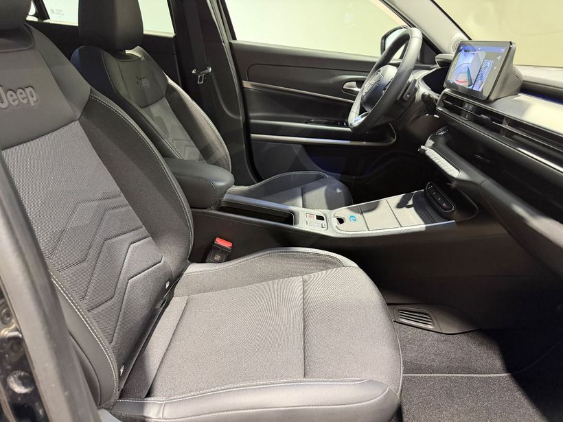 2024 Benzin Otomatik Jeep Avenger Hybrid Siyah Turmak Turizm Ticaret Ve San. Ltd. Şti.