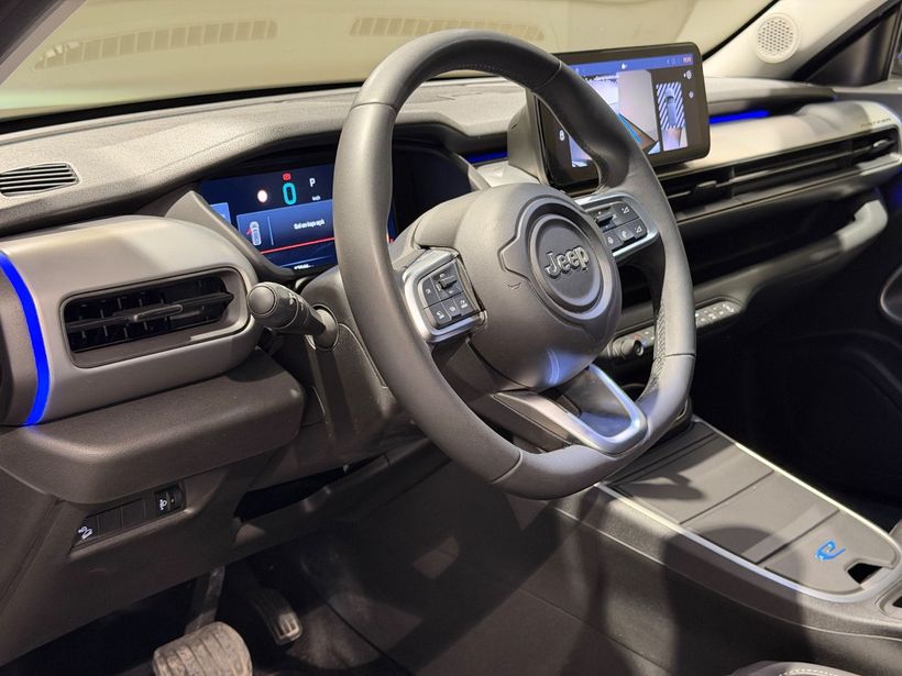 2024 Benzin Otomatik Jeep Avenger Hybrid Siyah Turmak Turizm Ticaret Ve San. Ltd. Şti.
