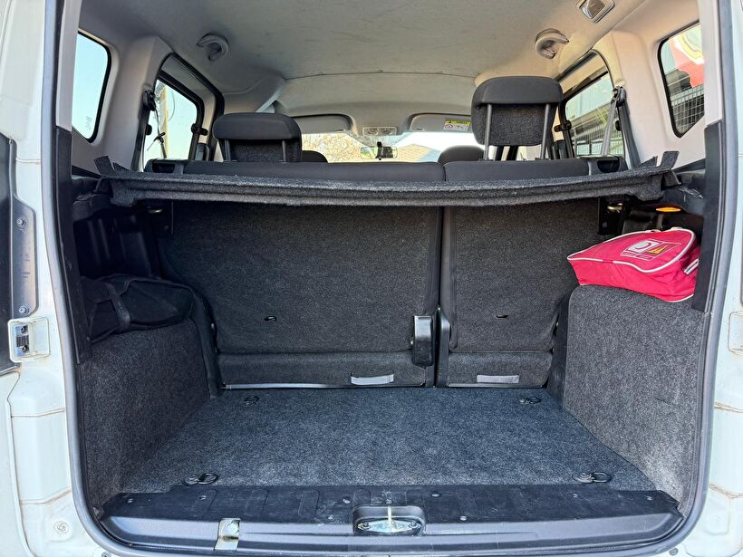 2014 Dizel Otomatik Fiat Fiorino Beyaz Turmak Turizm Ticaret Ve San. Ltd. Şti.