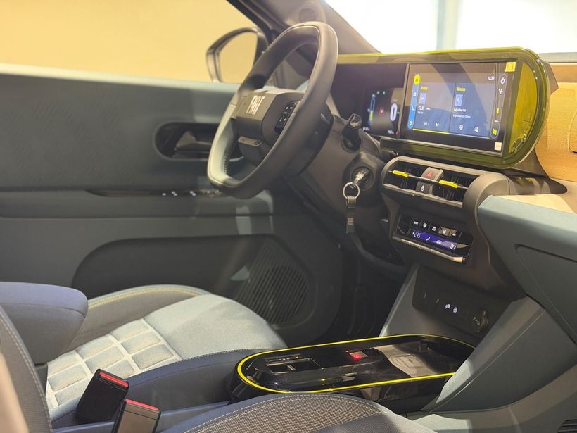 2025 Elektrik Otomatik Fiat Grande Panda Electric Beyaz Turmak Turizm Ticaret Ve San. Ltd. Şti.